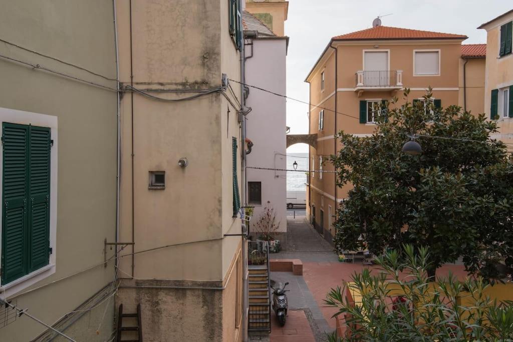 Sea View, In The Old Town Santo Stefano Al Mare Apartment Exterior photo